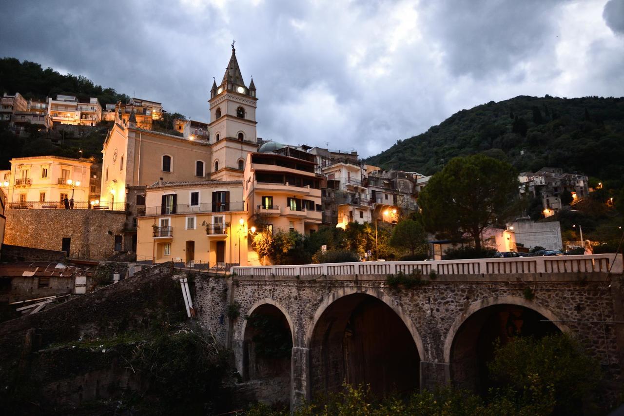 Le Giare Hotel Itala Esterno foto